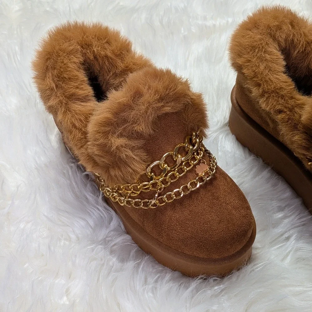 NWT Platform Faux Fur Suede Mini‎ Booties Chestnut Brown with Gold Charms Size 6